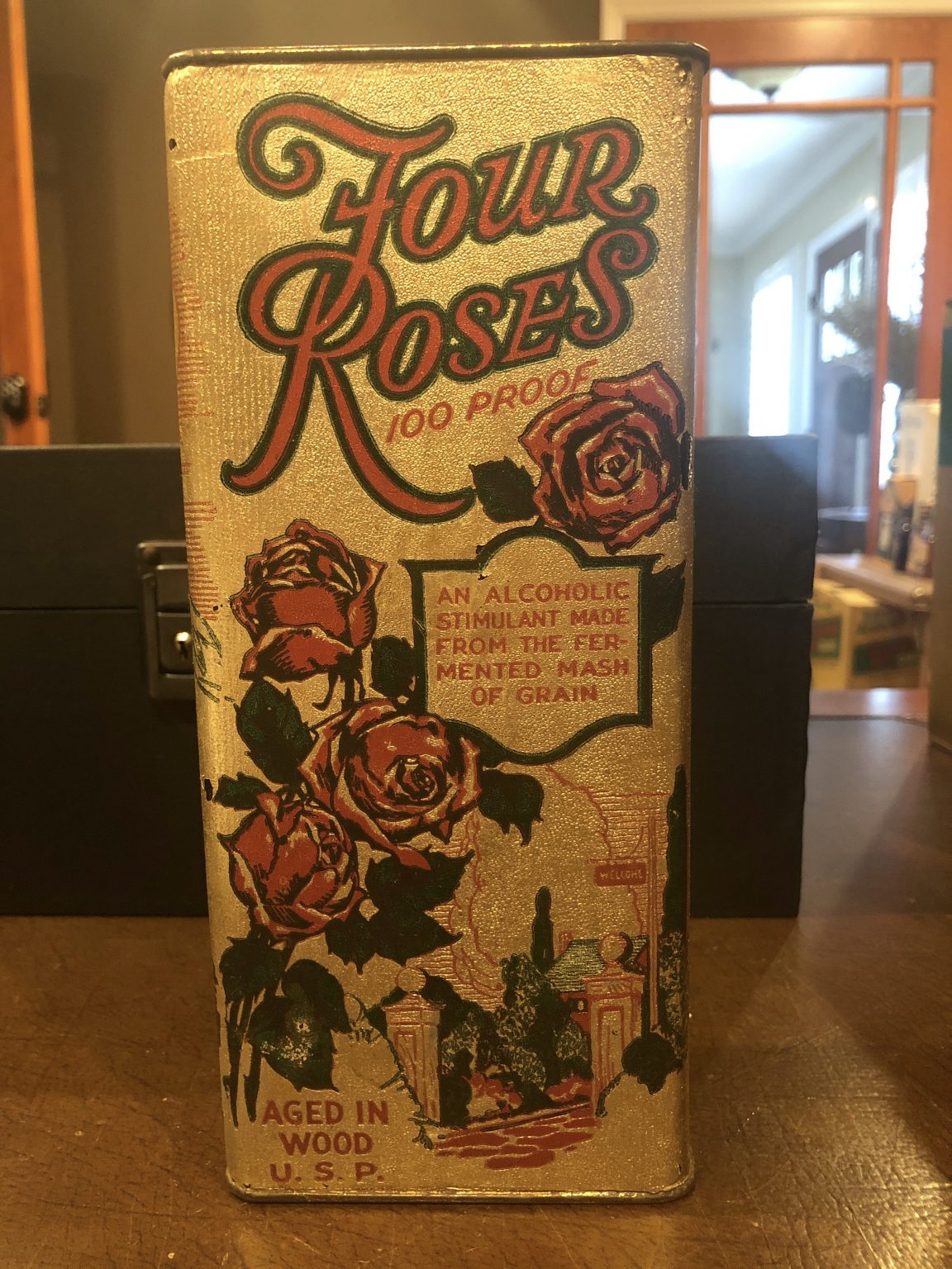 Four Roses Pint 1917/1934 in a tamperproof box Whiskey Bent